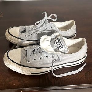 Grey/silver Converse